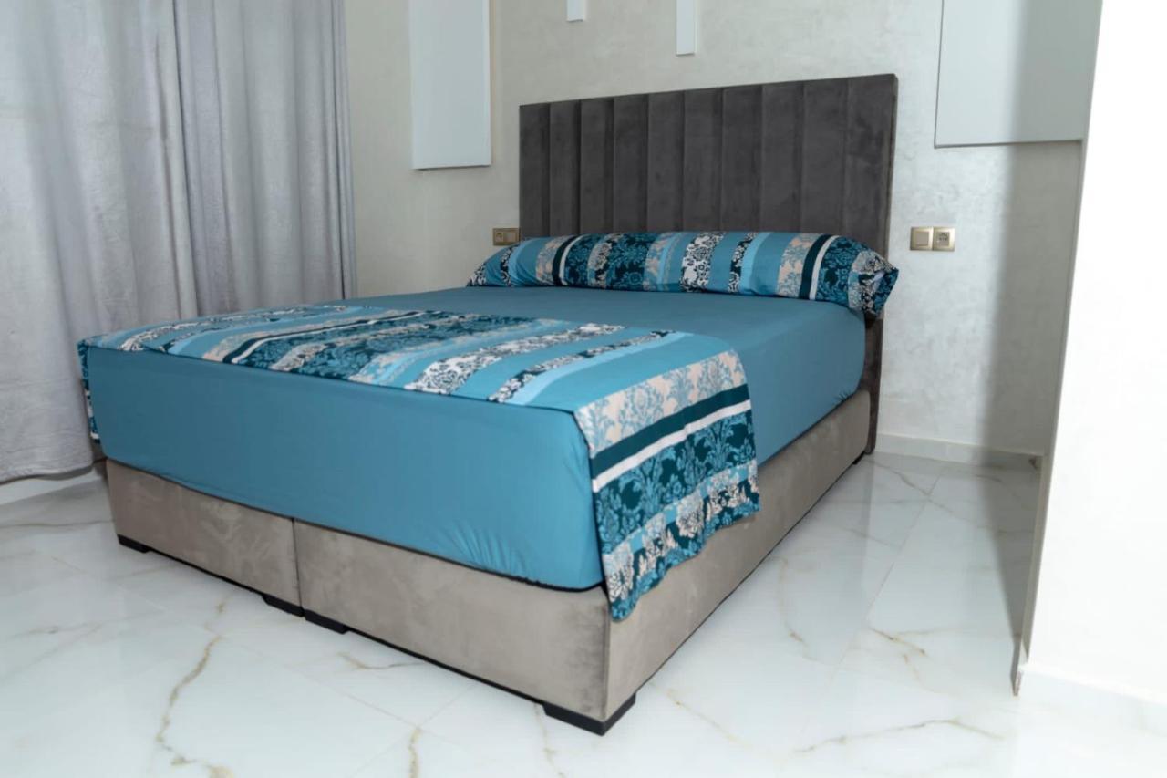 A&r Jadid Hay Al Matar ,klimatisiert,air-conditioned Appartamento *